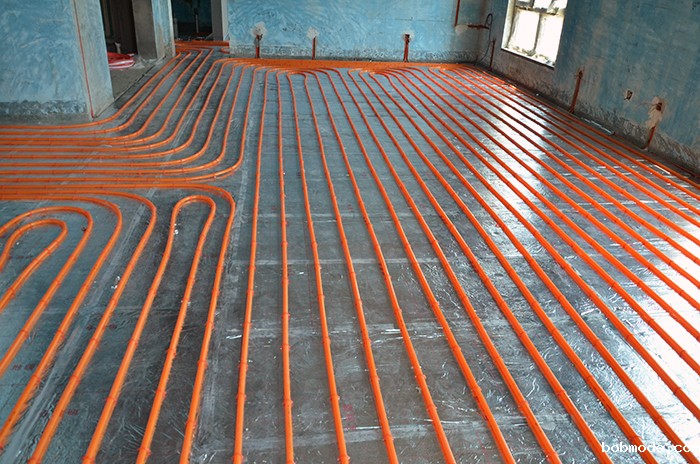 香根四季别墅地源热泵项目地暖管安装