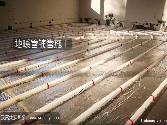 地暖管铺管施工