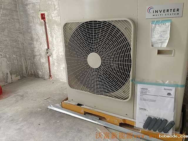 青岛科技大学科翠苑大平层公寓多联机中央空调系统施工